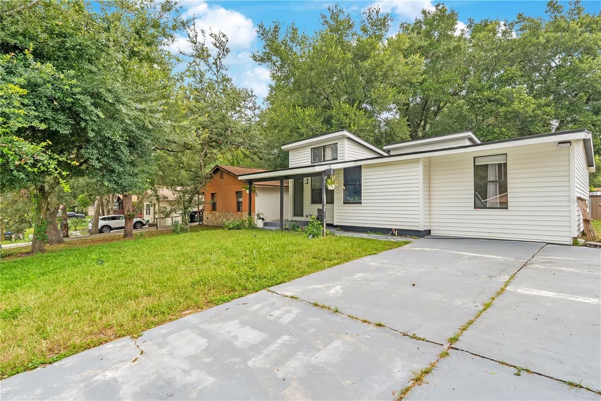 415 LANCELOT AVENUE — photo 3 of 28