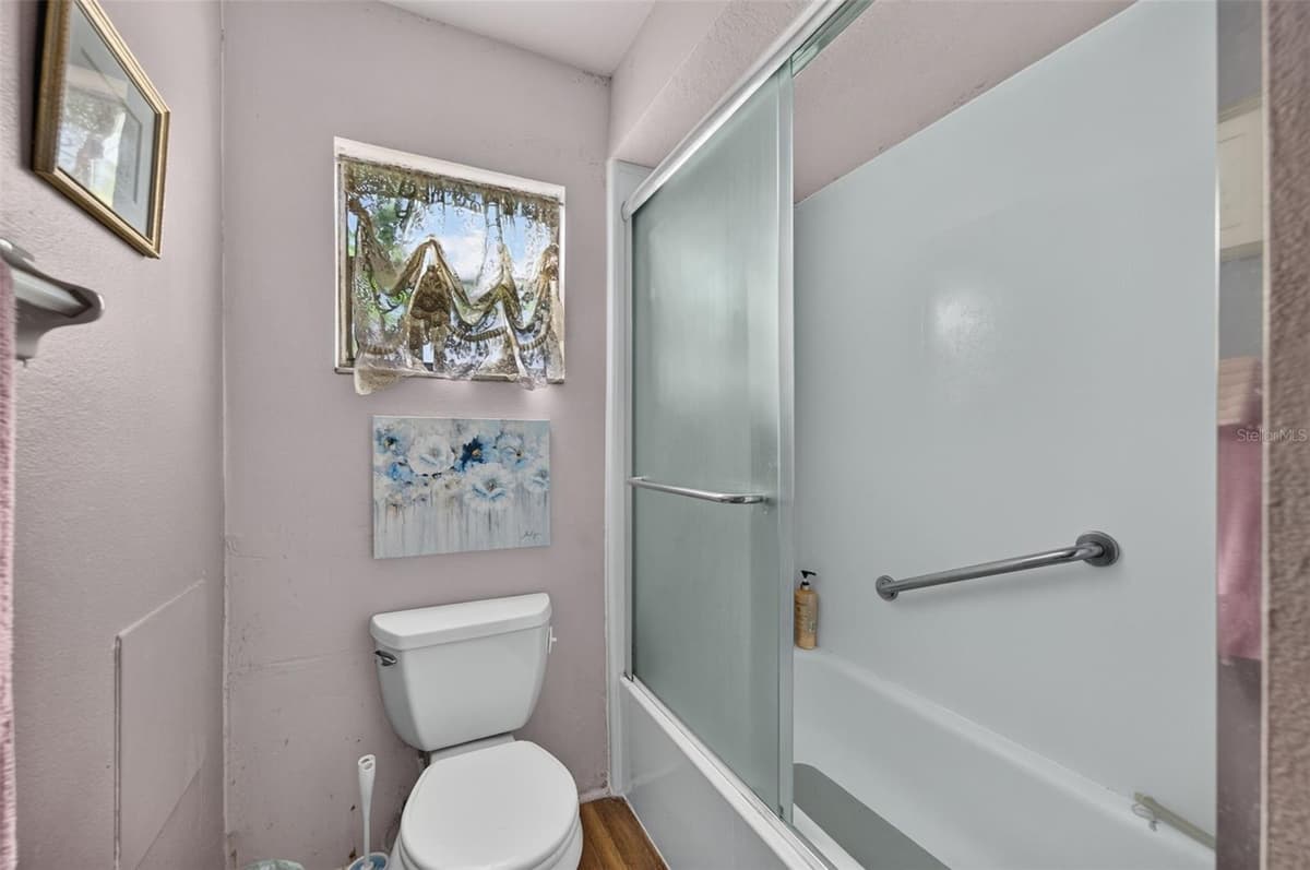 5907 UONA AVENUE — photo 23 of 34