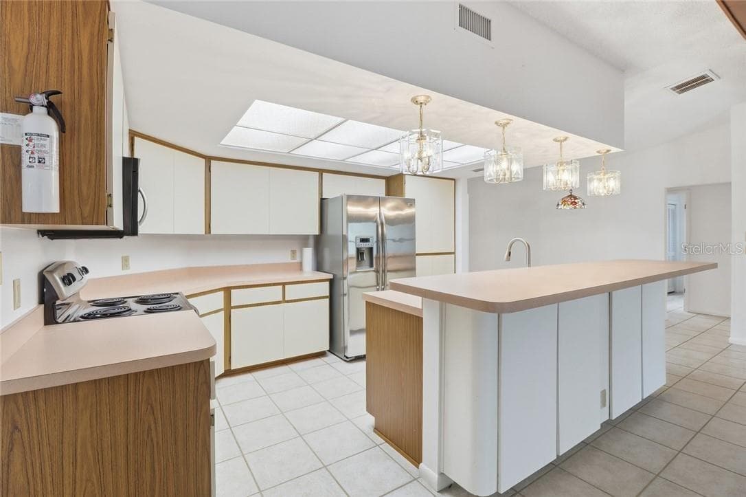 36 PINE DRIVE — photo 5 of 28