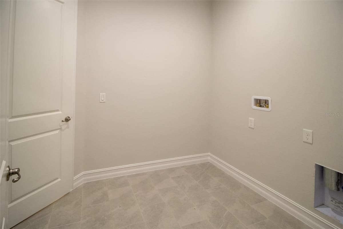 3970 SOUTHERN VALLEY LOOP — photo 30 of 54