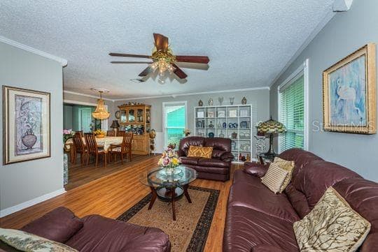 4577 GREAT LAKES DRIVE — photo 4 of 52