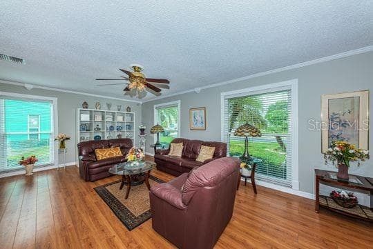 4577 GREAT LAKES DRIVE — photo 5 of 52