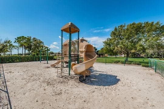 4577 GREAT LAKES DRIVE — photo 43 of 52