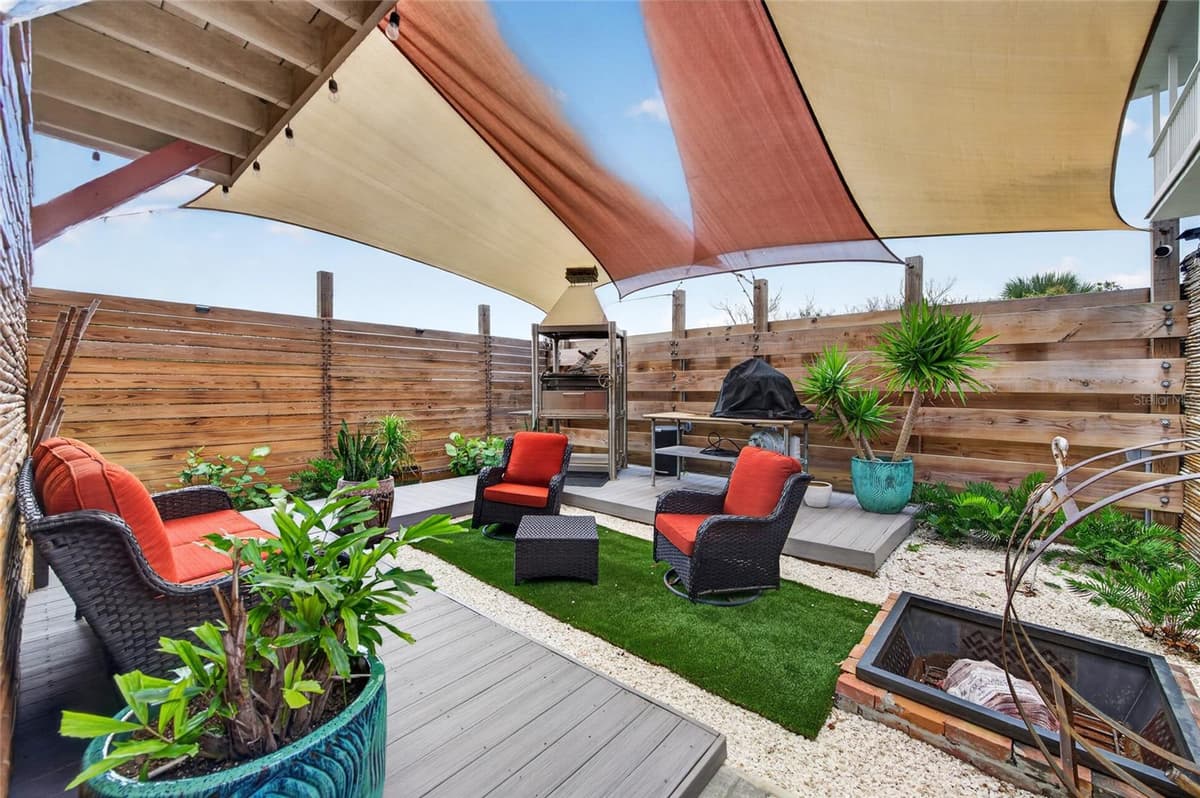 881 CATFISH AVENUE — photo 4 of 52