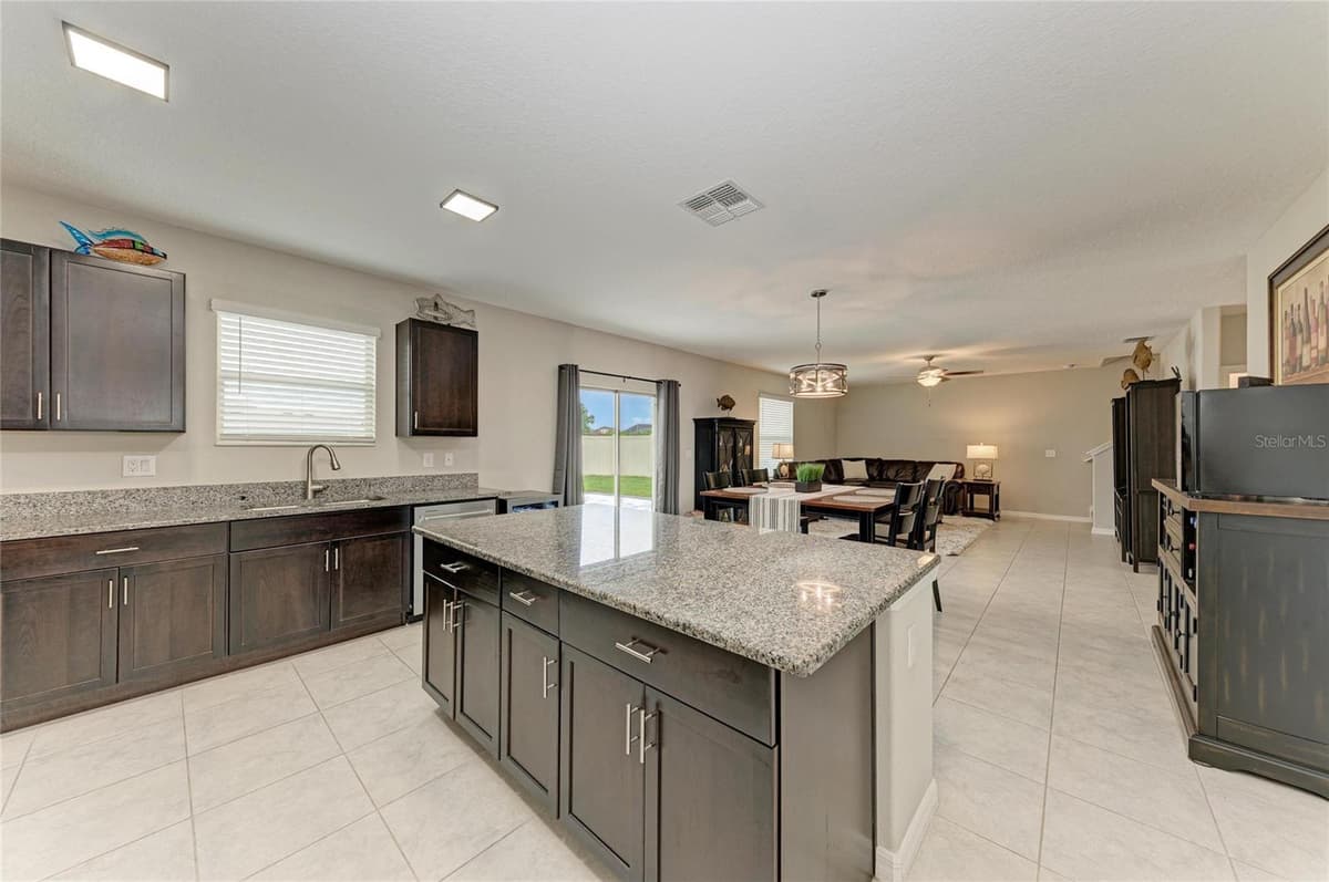 5512 OLANO STREET — photo 16 of 70