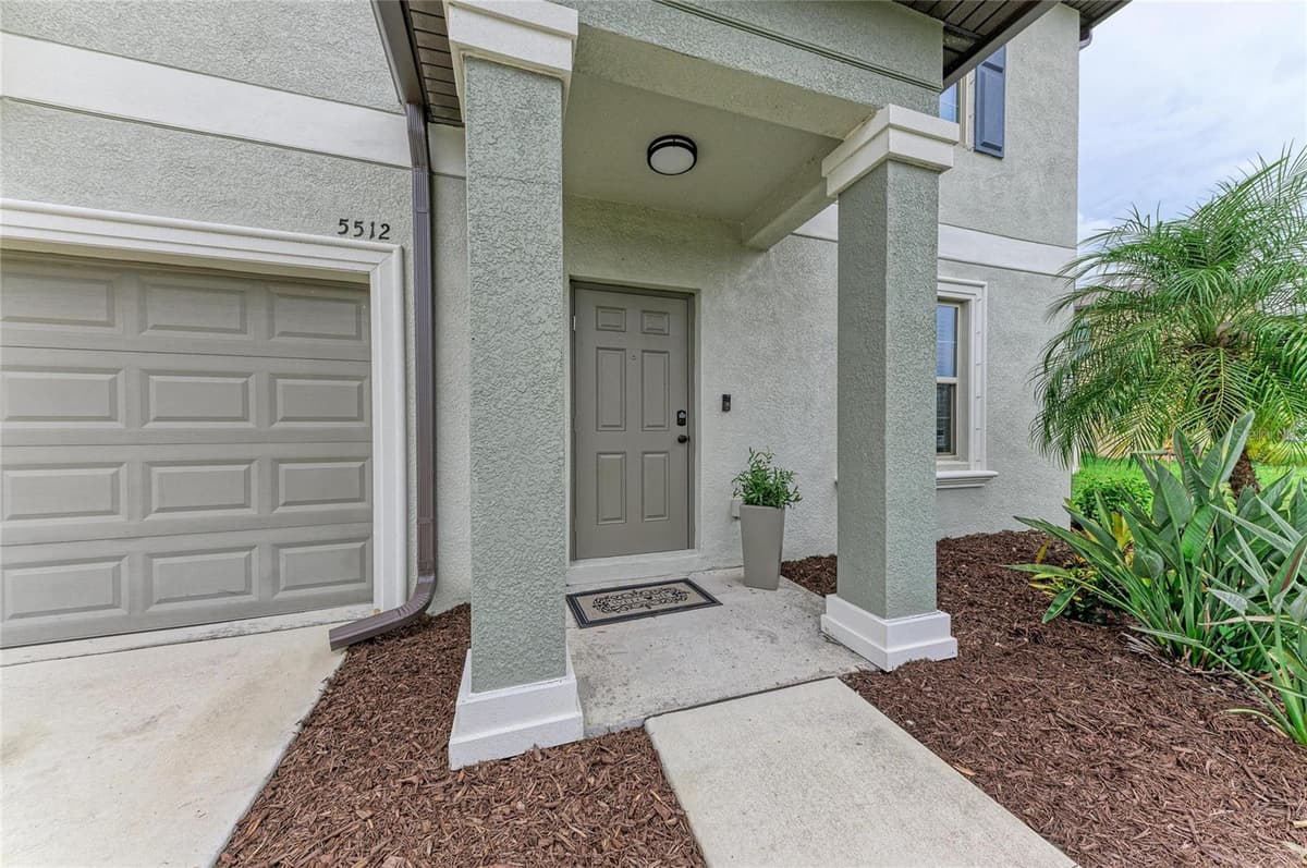 5512 OLANO STREET — photo 8 of 70