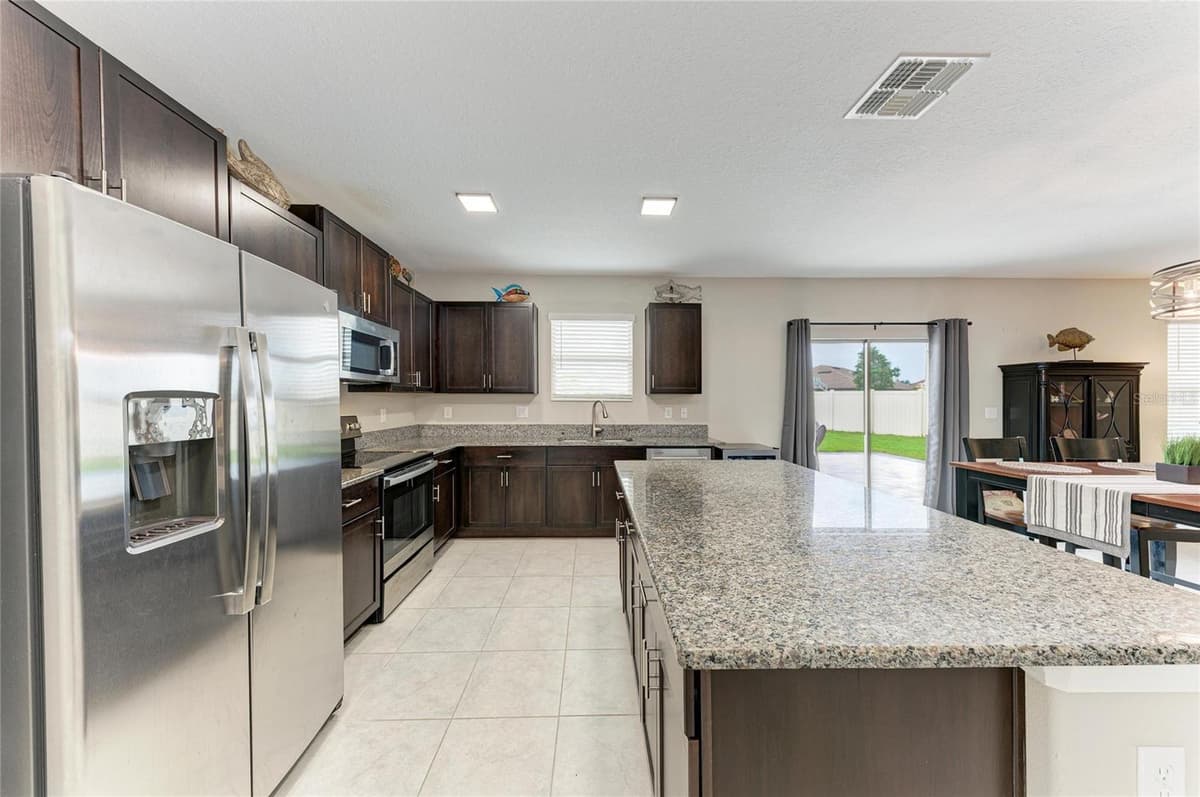 5512 OLANO STREET — photo 15 of 70