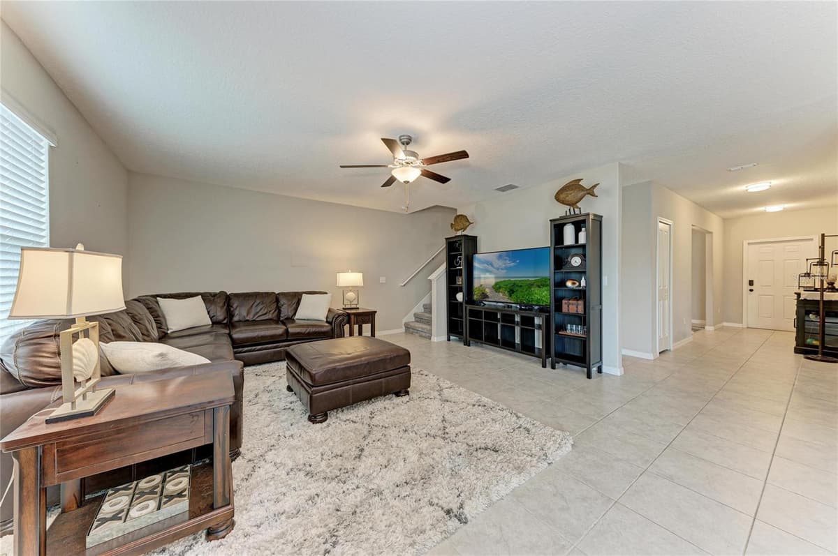 5512 OLANO STREET — photo 11 of 70