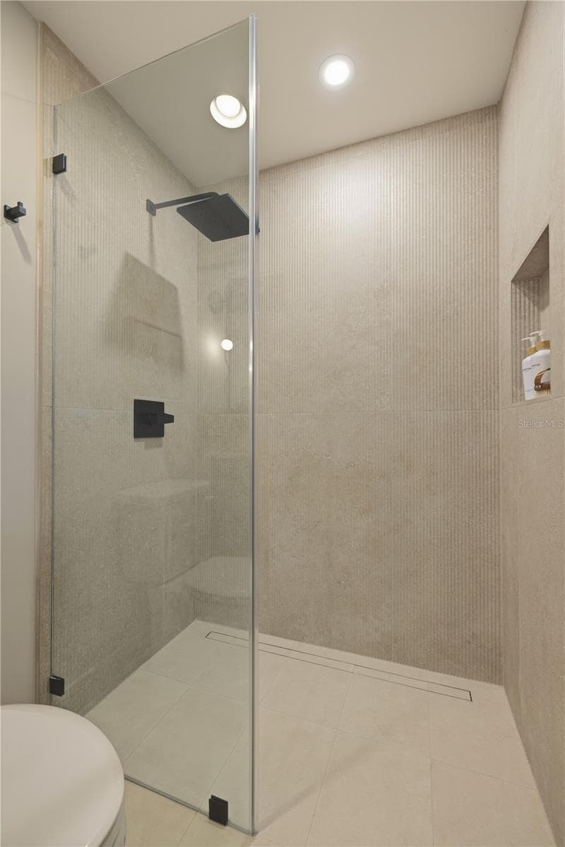 128 ADRIATIC AVENUE — photo 66 of 87