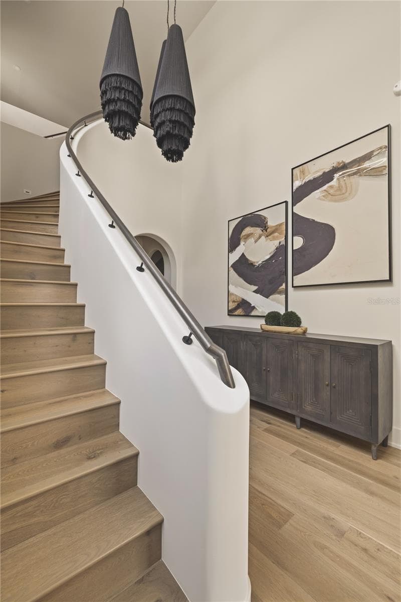128 ADRIATIC AVENUE — photo 32 of 87