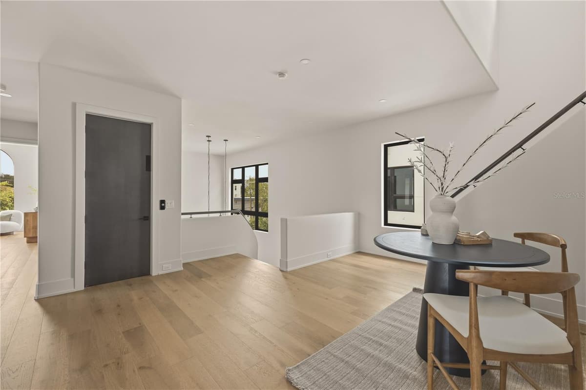 128 ADRIATIC AVENUE — photo 36 of 87