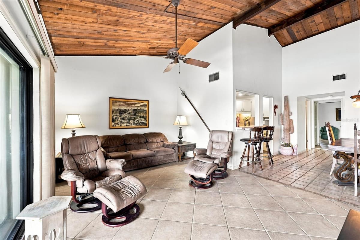 501 PLAZA SEVILLE COURT — photo 6 of 48