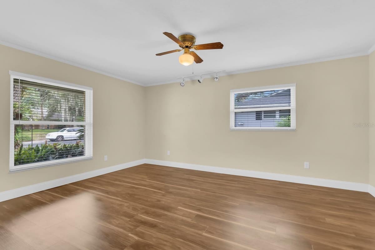 215 PALMETTO CONCOURSE — photo 14 of 56