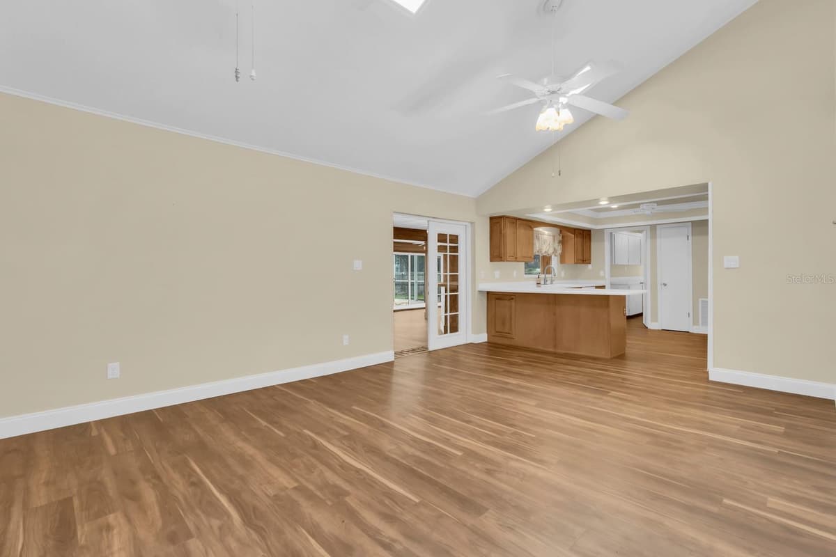 215 PALMETTO CONCOURSE — photo 10 of 56