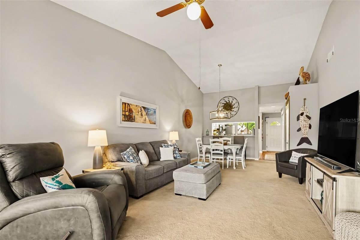 5652 ASHTON LAKE DRIVE — photo 7 of 51