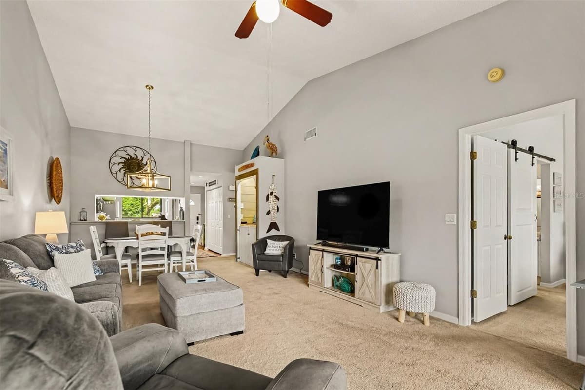 5652 ASHTON LAKE DRIVE — photo 8 of 51