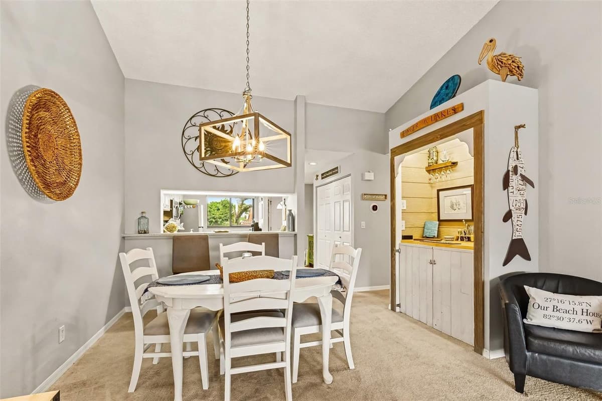 5652 ASHTON LAKE DRIVE — photo 10 of 51