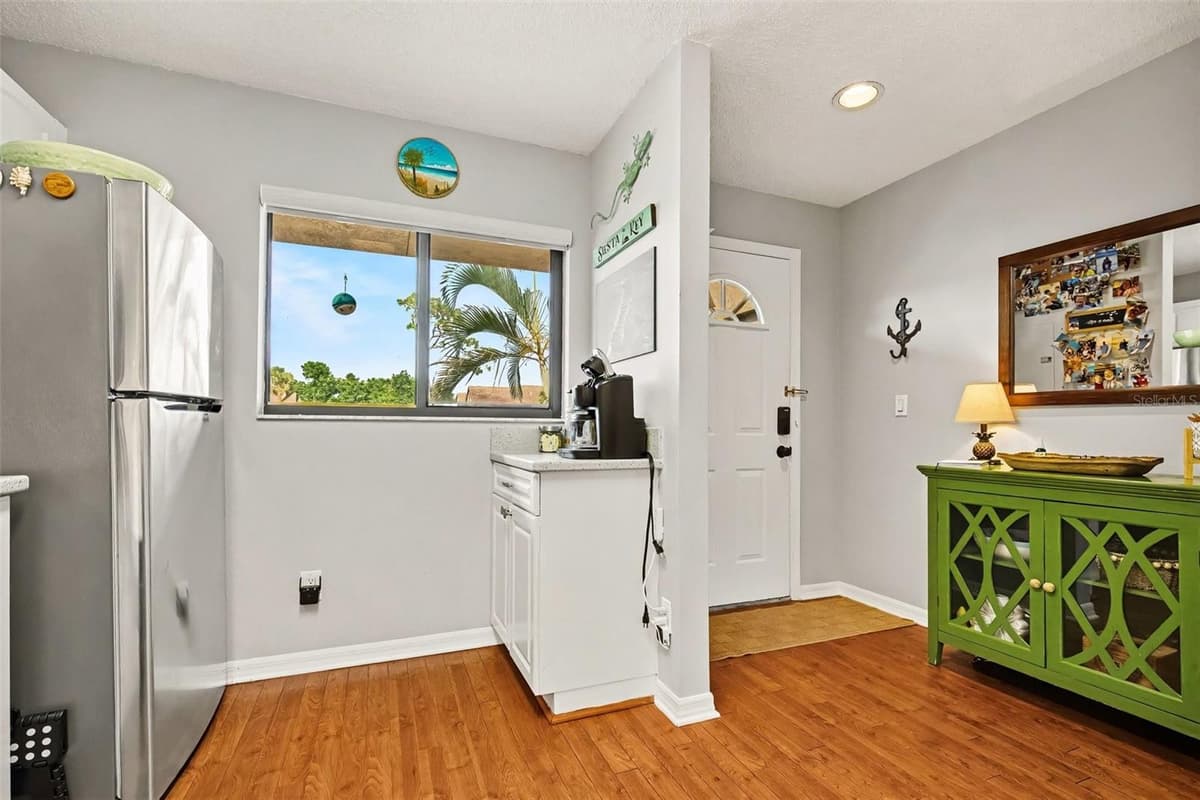 5652 ASHTON LAKE DRIVE — photo 15 of 51