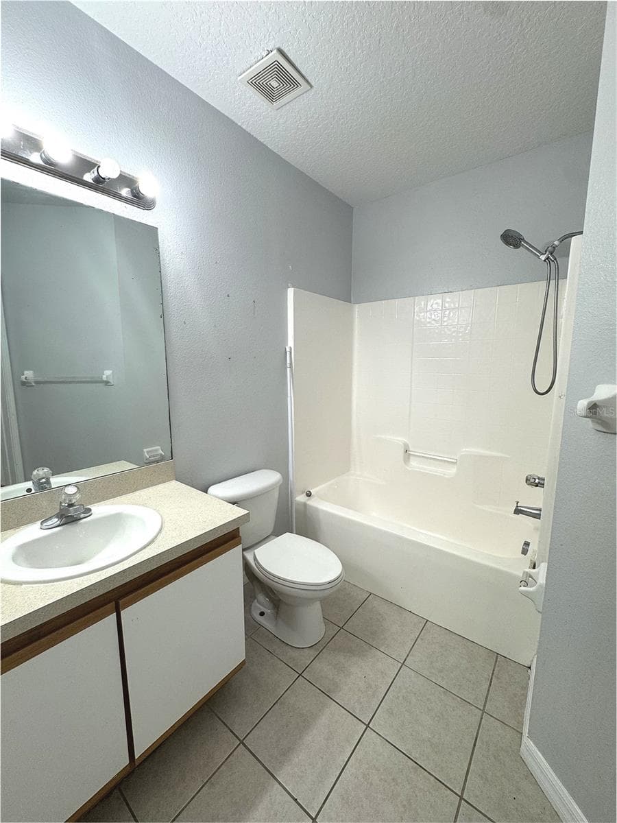 9621 LAKEDALE WAY — photo 13 of 18