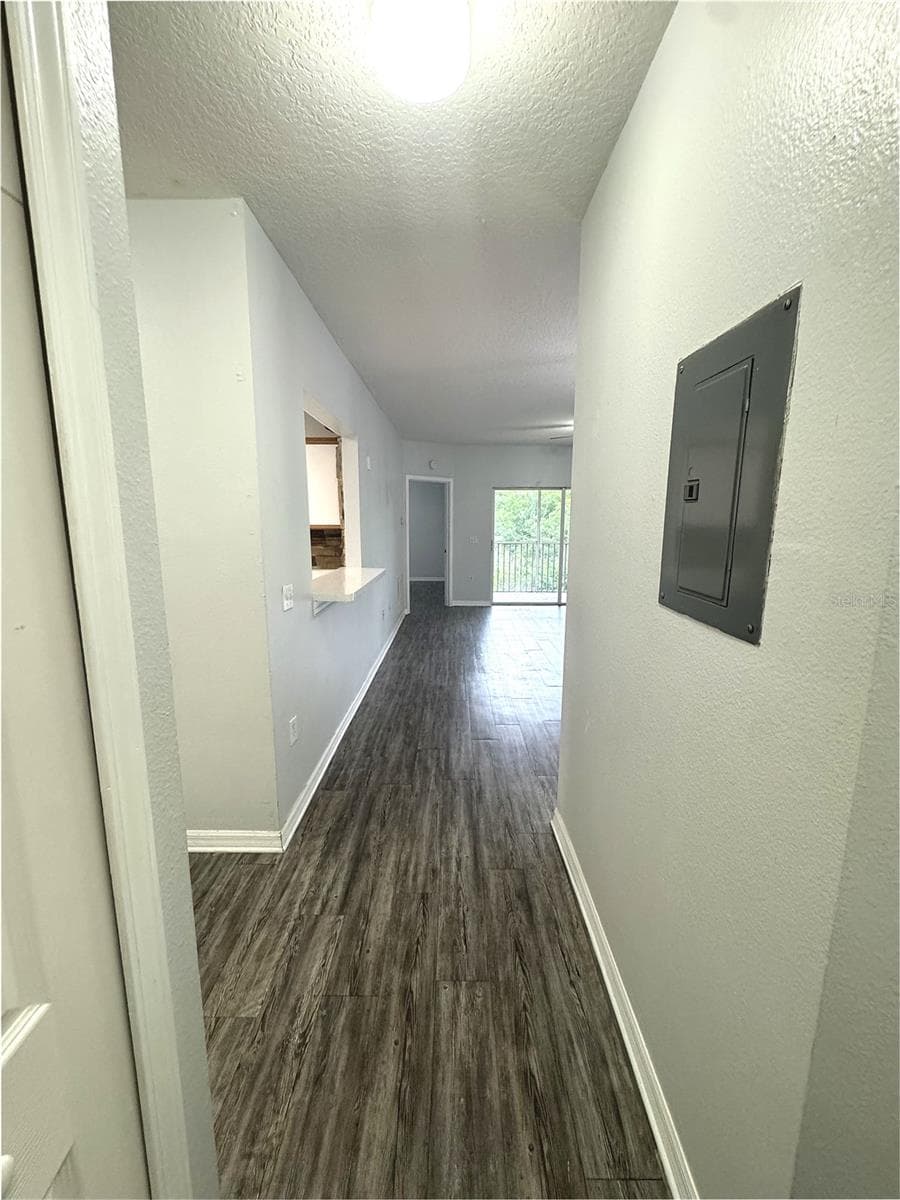 9621 LAKEDALE WAY — photo 14 of 18