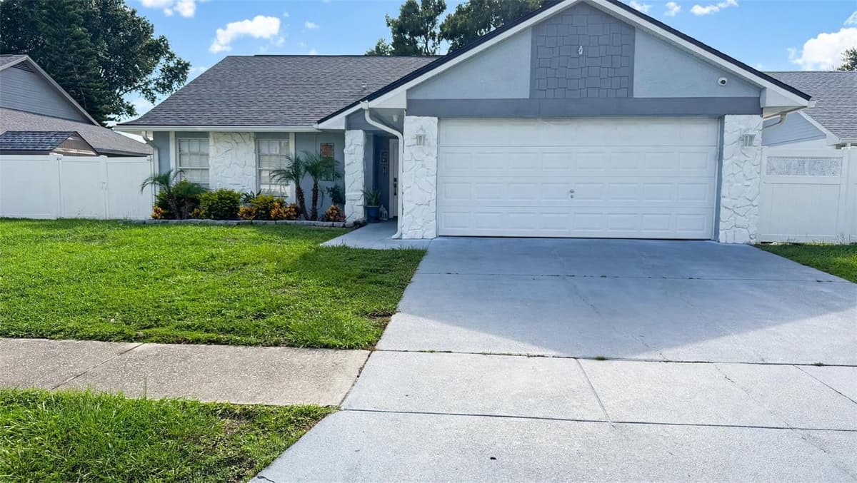 7102 HOLLOWELL DRIVE — photo 1 of 20