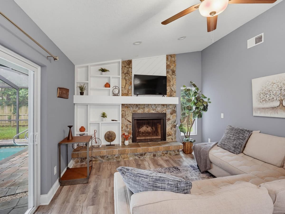 2988 PINEWOOD RUN — photo 15 of 43