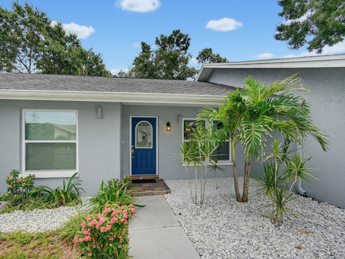 2988 PINEWOOD RUN — photo 2 of 43