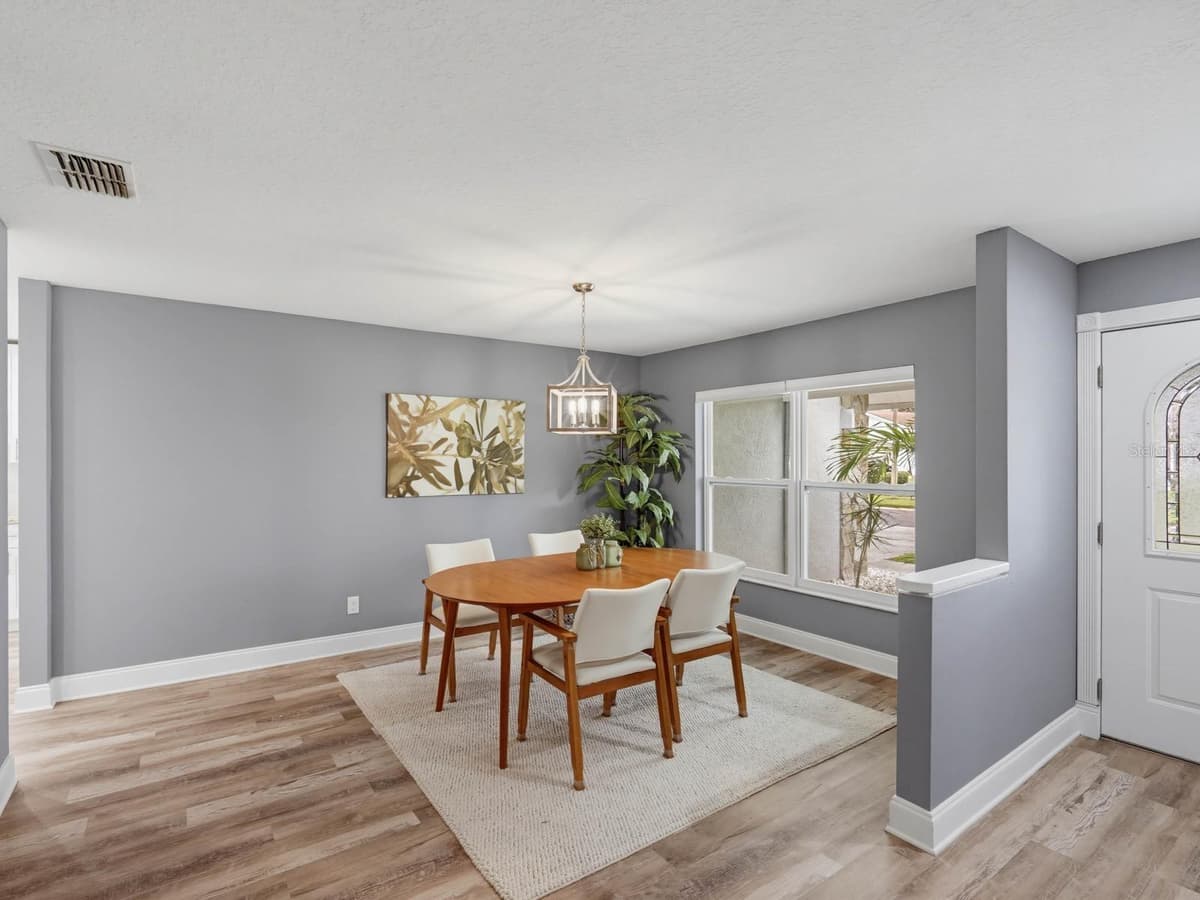 2988 PINEWOOD RUN — photo 6 of 43