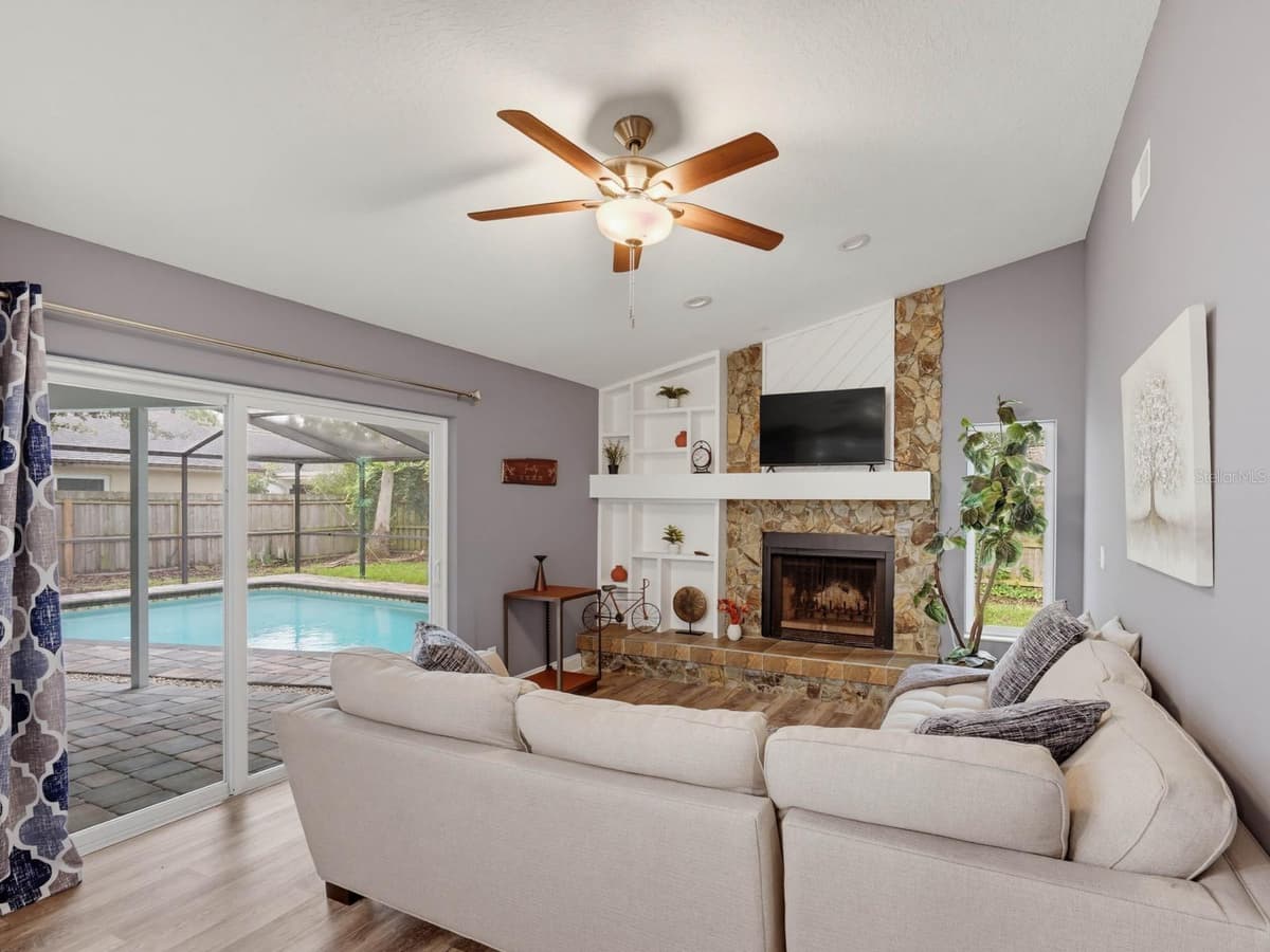 2988 PINEWOOD RUN — photo 14 of 43