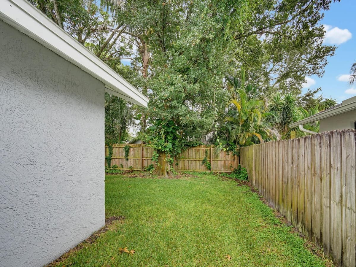 2988 PINEWOOD RUN — photo 37 of 43