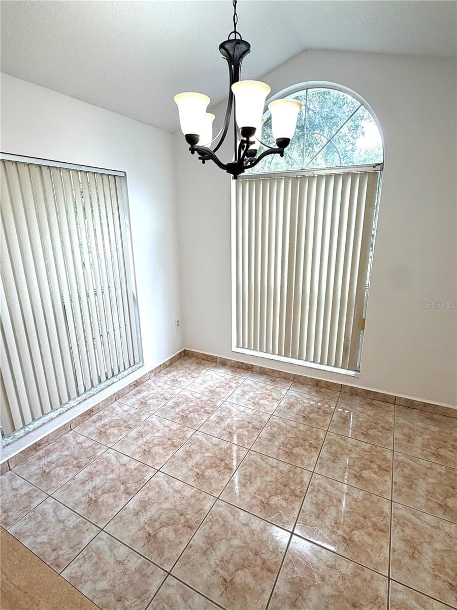 1901 ASHLEY OAKS COURT — photo 6 of 21