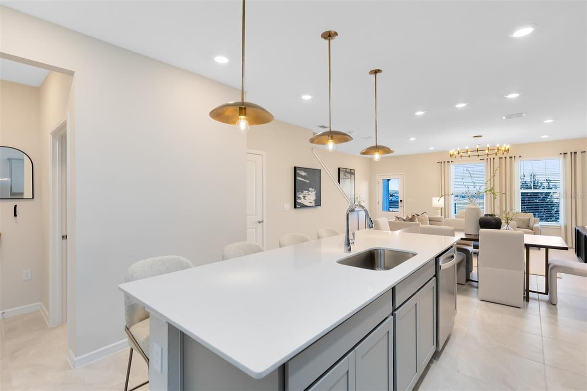 11571 HARBORVIEW STREET — photo 9 of 19