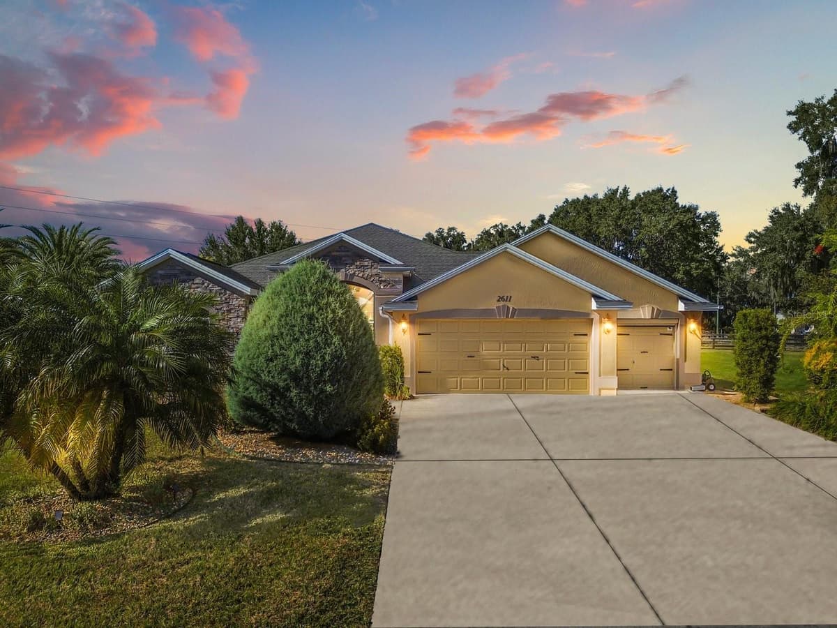 2611 JUPITER WAY — photo 1 of 37