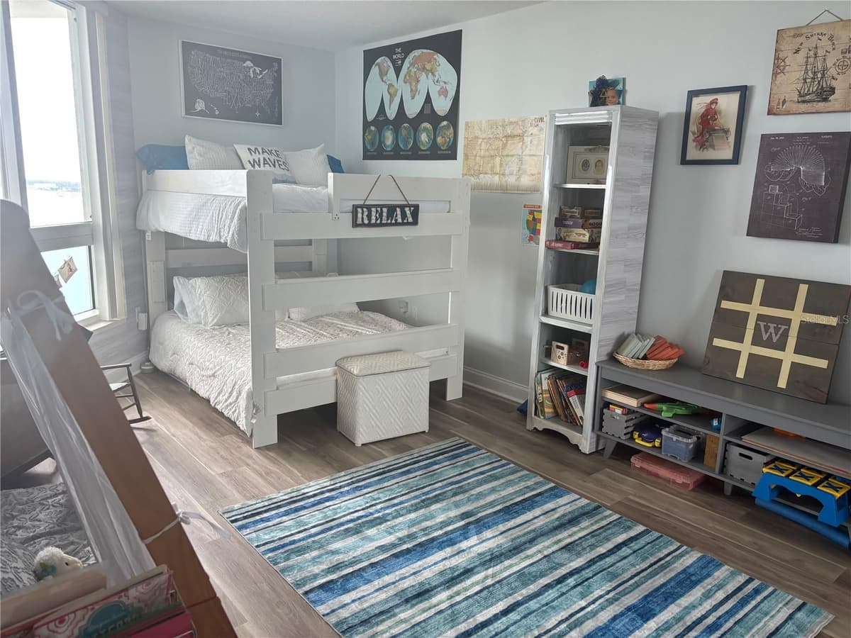 241 RIVERSIDE DRIVE — photo 14 of 32