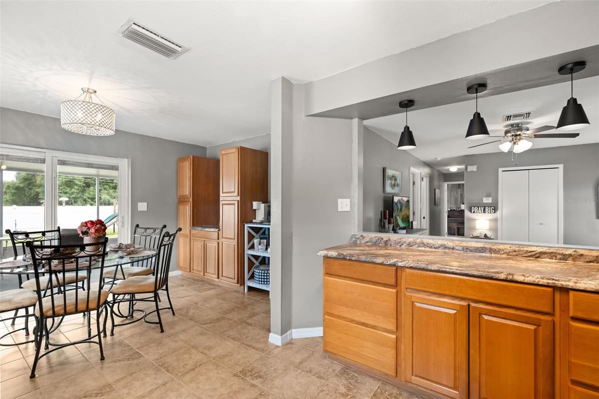 503 DOROTHY CIRCLE — photo 9 of 31