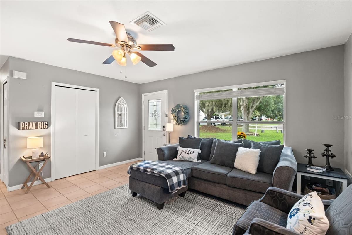 503 DOROTHY CIRCLE — photo 4 of 31