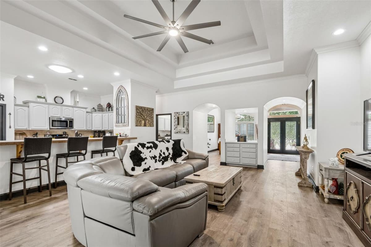 6568 MILLSTONE DRIVE — photo 14 of 55