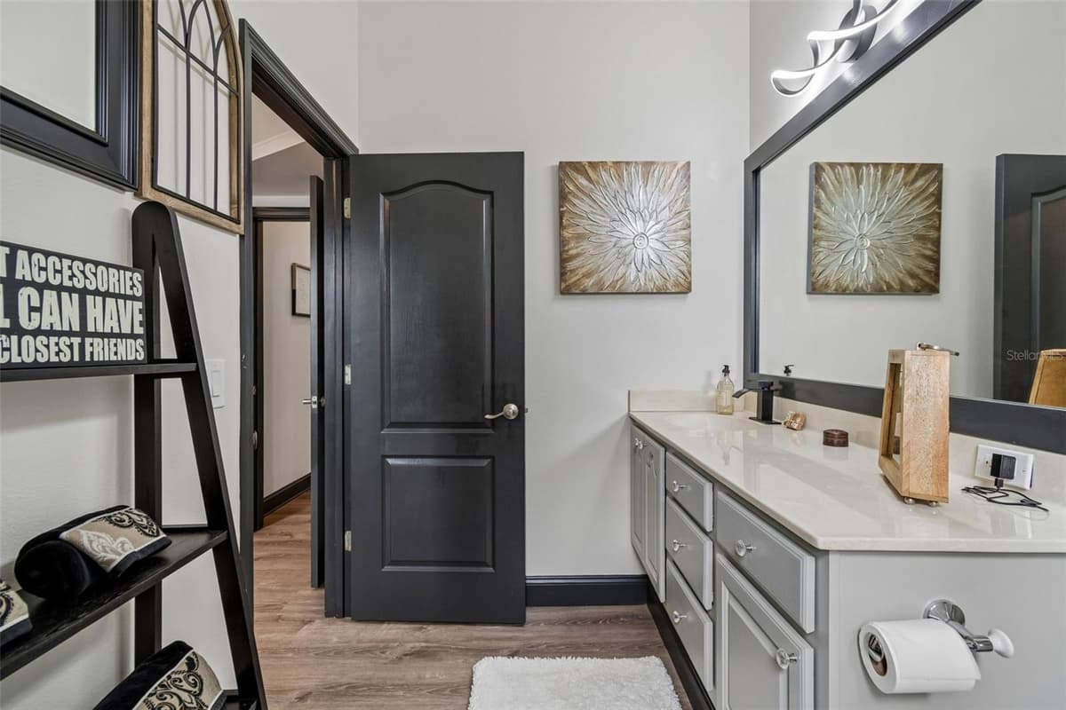 6568 MILLSTONE DRIVE — photo 37 of 55