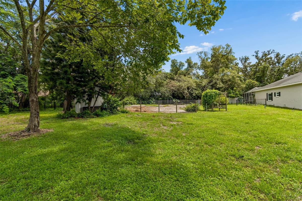 6568 MILLSTONE DRIVE — photo 48 of 55