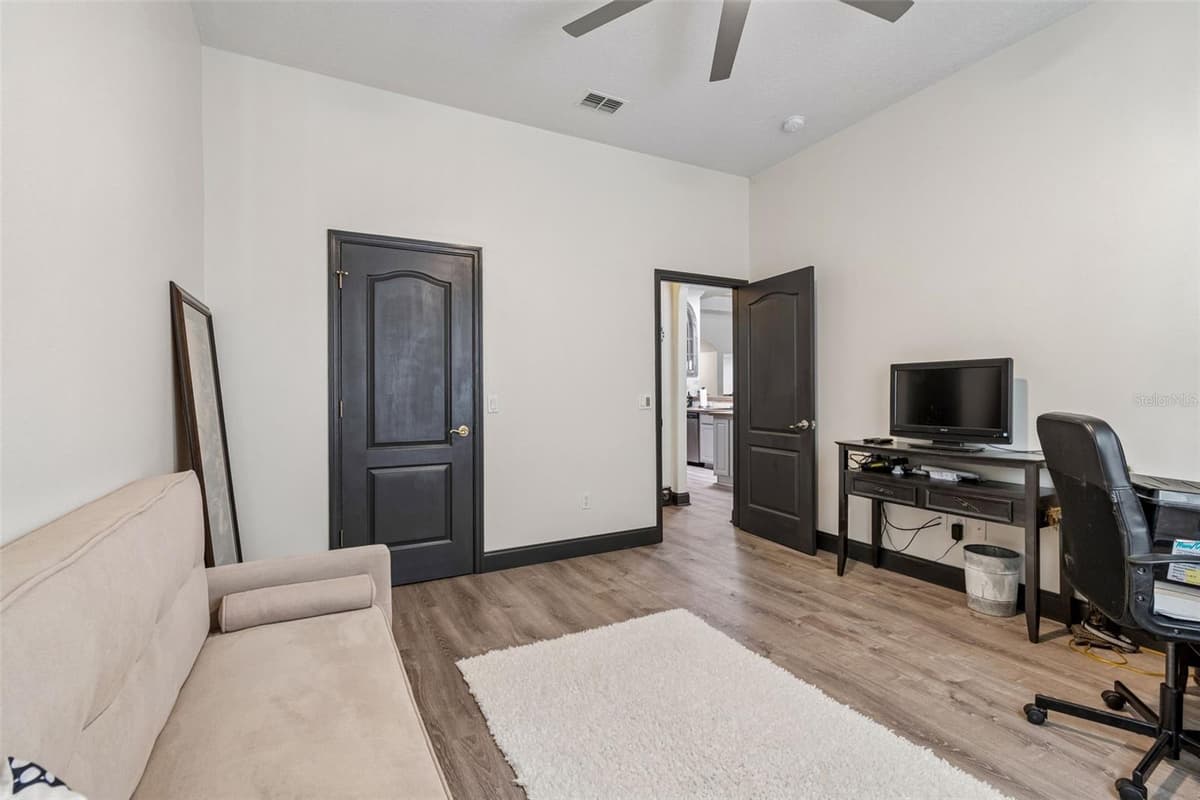 6568 MILLSTONE DRIVE — photo 22 of 55