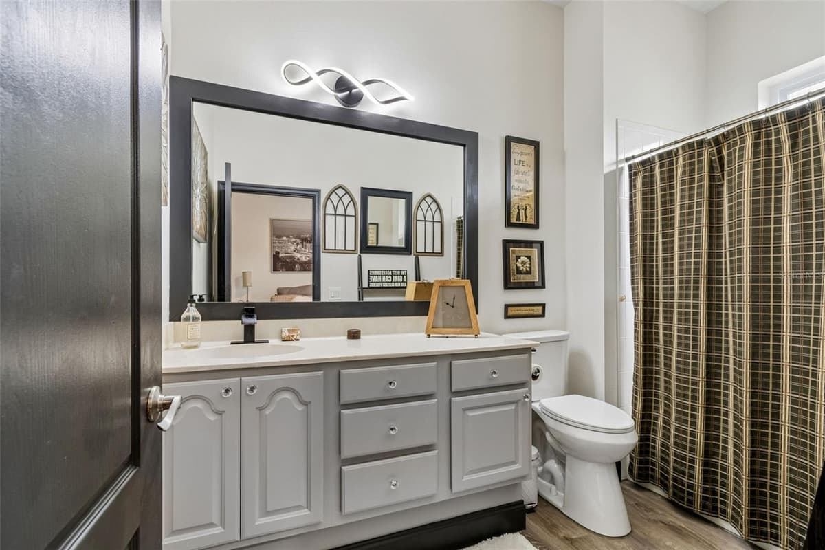 6568 MILLSTONE DRIVE — photo 35 of 55