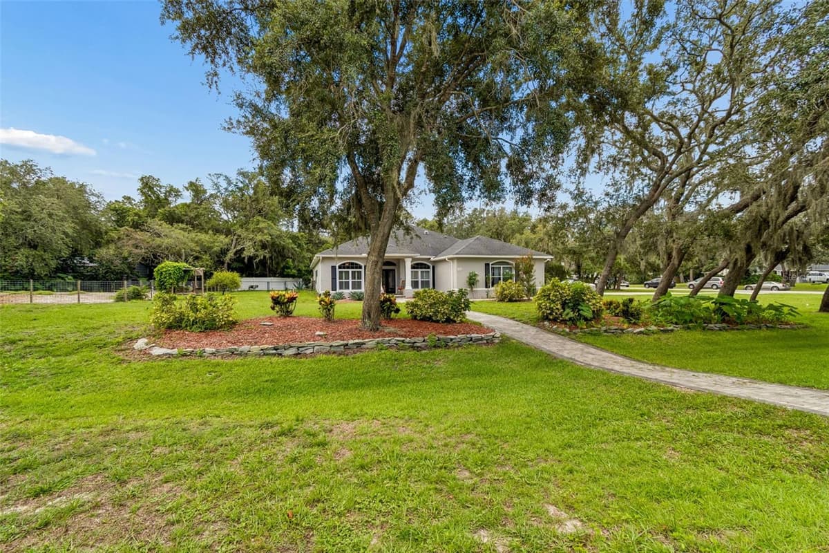 6568 MILLSTONE DRIVE — photo 3 of 55