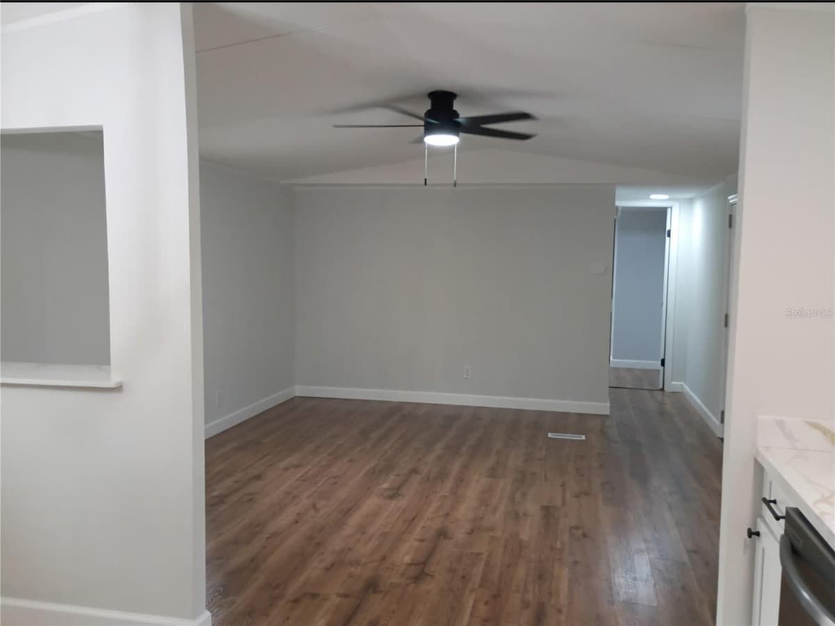 105 CANARY LANE — photo 23 of 32