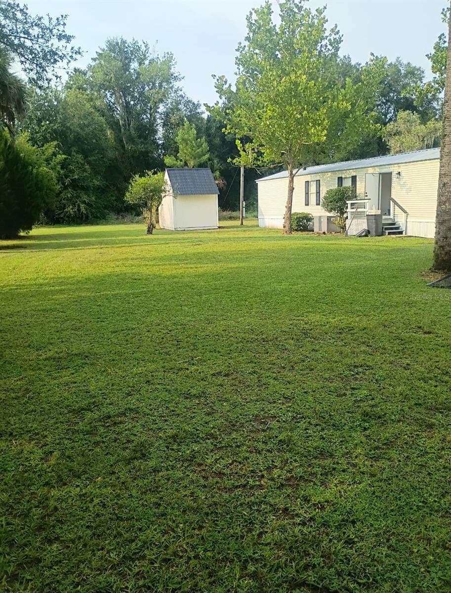 105 CANARY LANE — photo 27 of 32