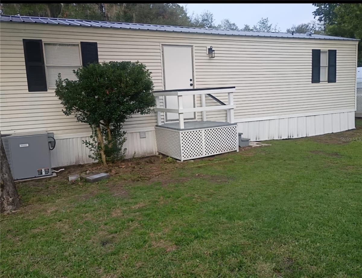 105 CANARY LANE — photo 31 of 32