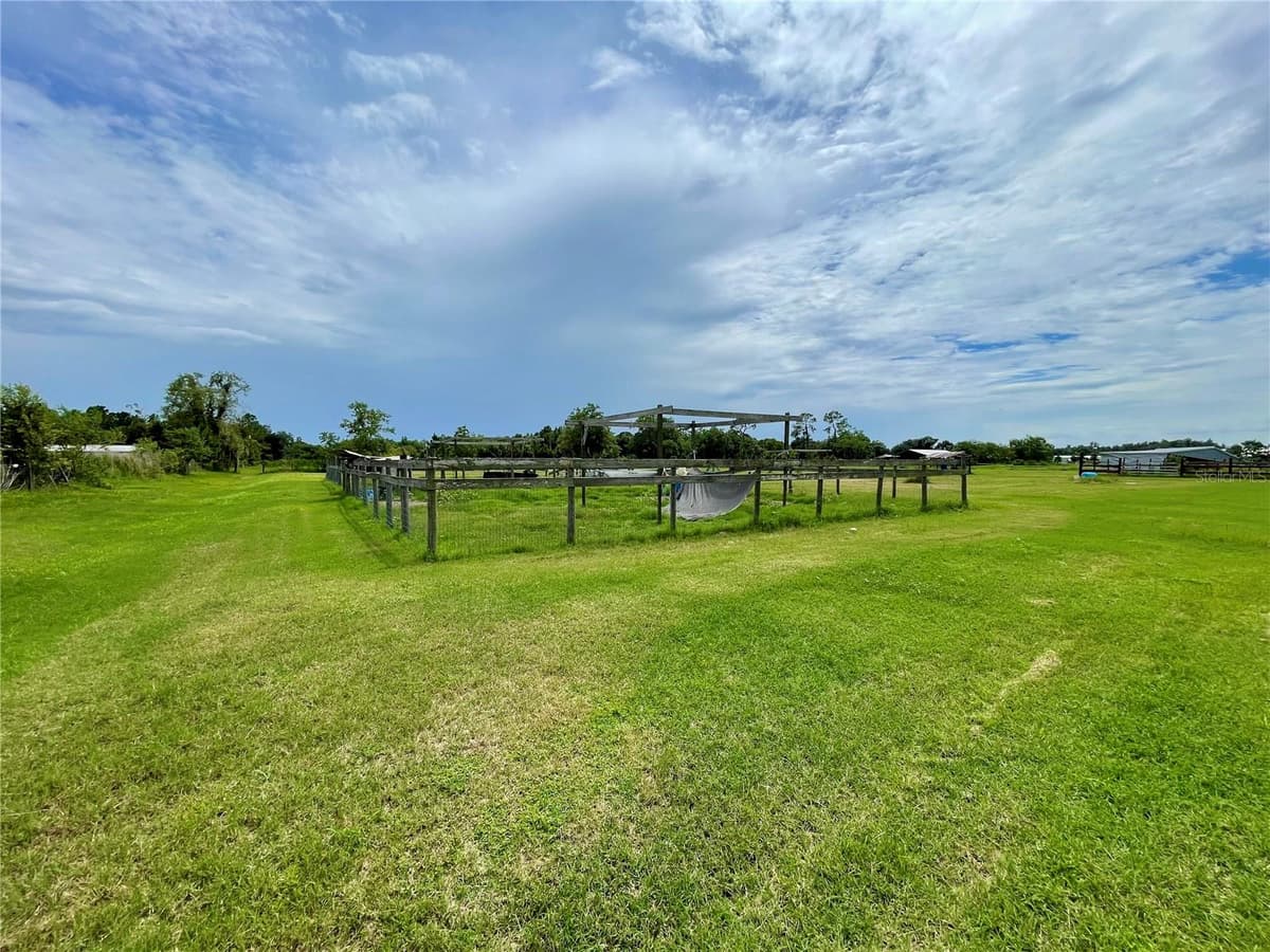 3627 TOM MATTHEWS ROAD — photo 48 of 57