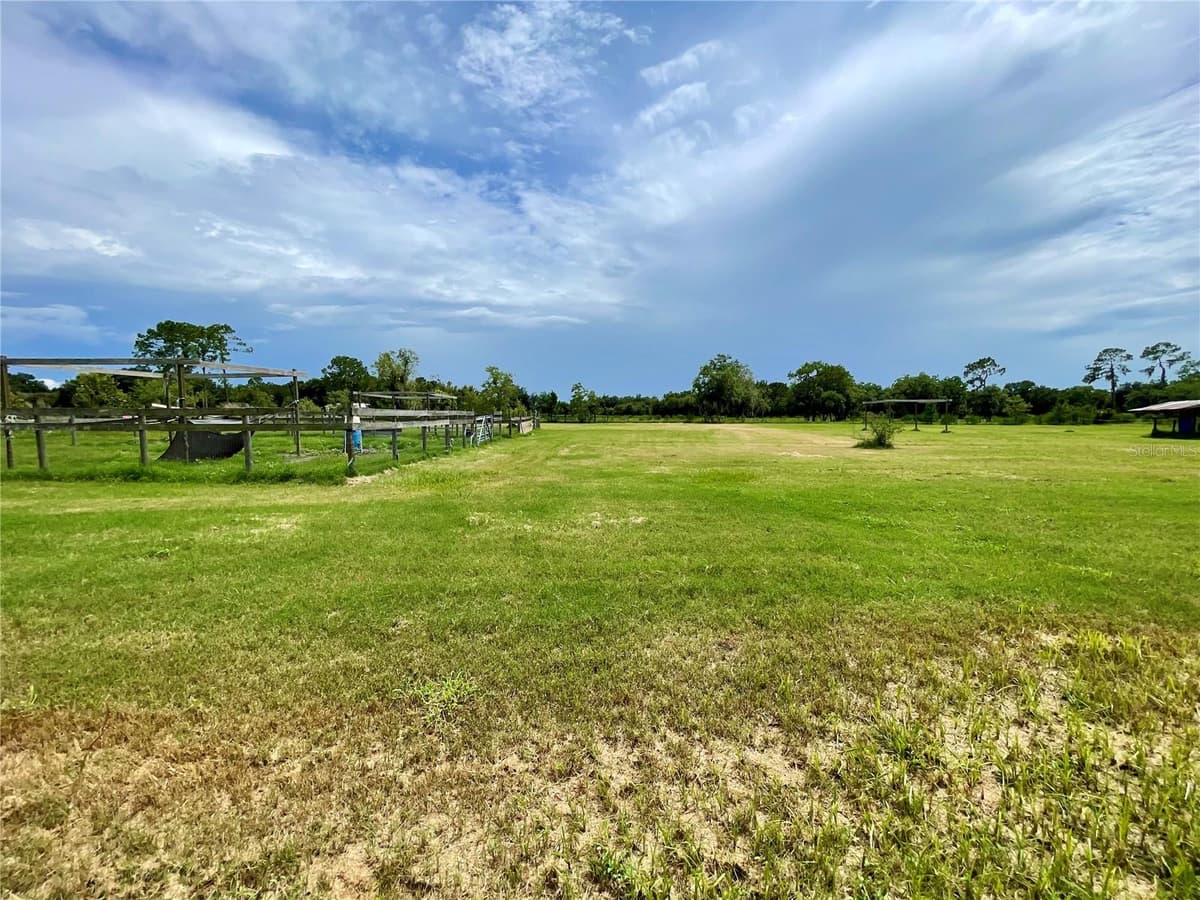 3627 TOM MATTHEWS ROAD — photo 40 of 57