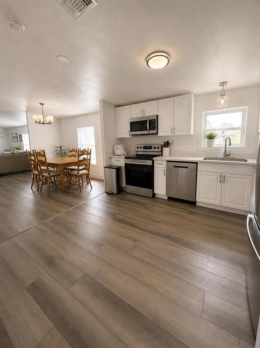 3627 TOM MATTHEWS ROAD — photo 7 of 57