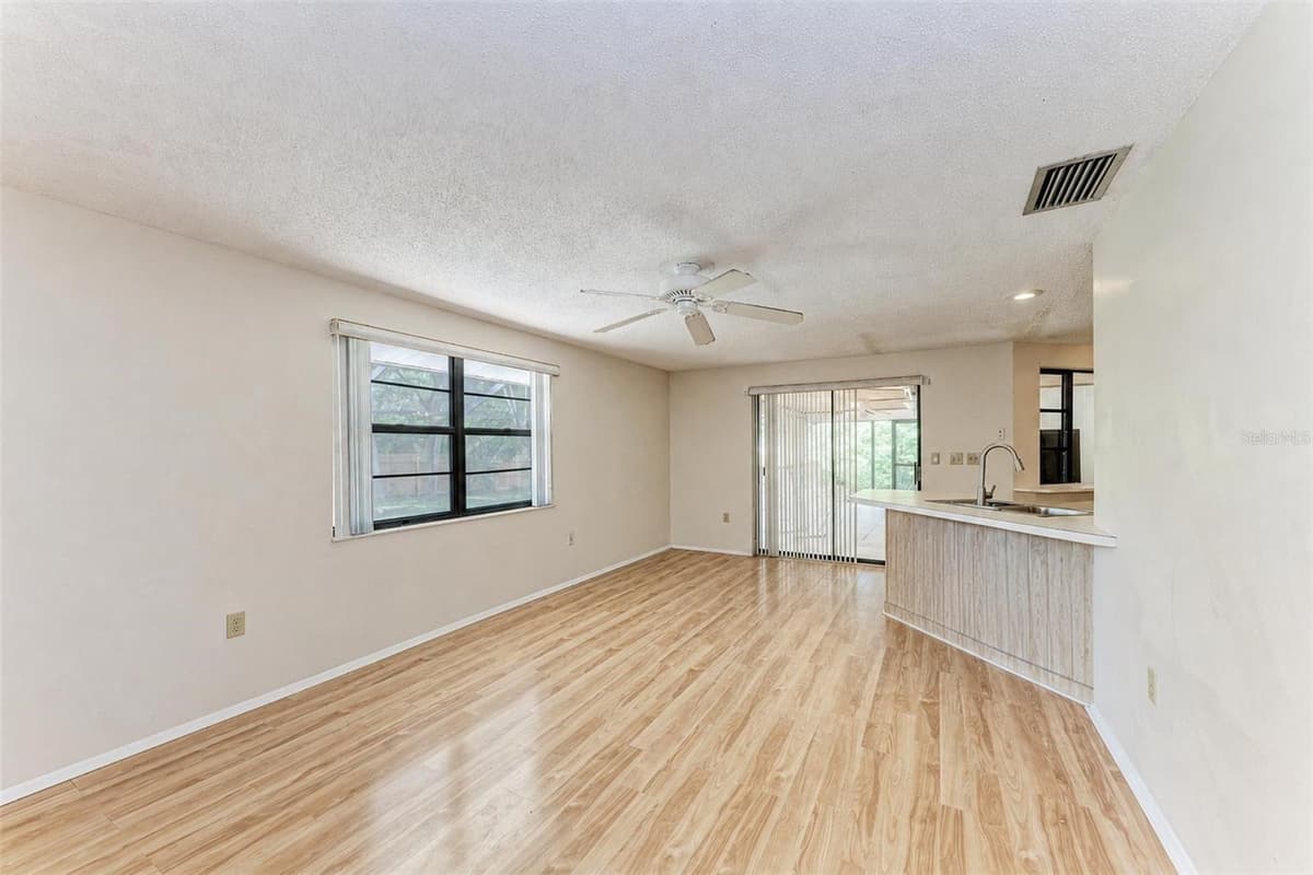 523 CASAS BONITAS DRIVE — photo 19 of 39