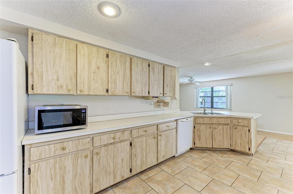 523 CASAS BONITAS DRIVE — photo 16 of 39